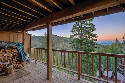 In-the-Mountains Designer Retreat, 3 Minutes from Heavenly