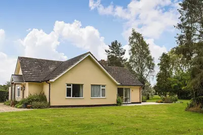 Image de 2 chambres à coucher à Bury St Edmunds