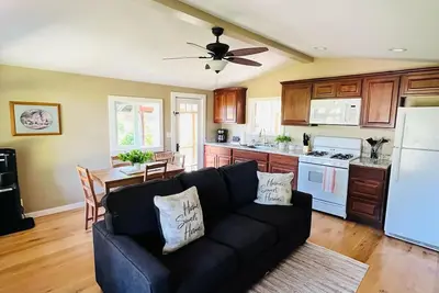 Image de Haileys Place In Wine Country