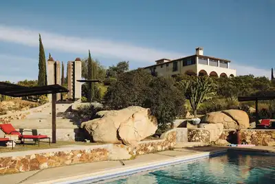 Image de 7-bedroom Villa with pool, hot tub and amazing views in the heart of the Valley