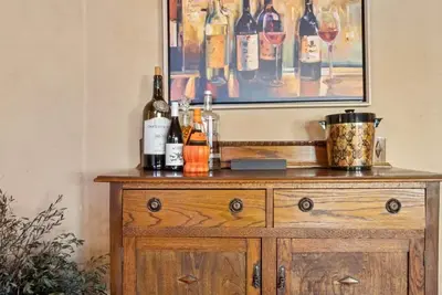 Image de New Listing! Charming home in a Great Neighborhood