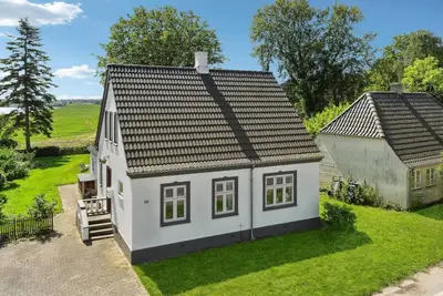 Image de Superbe maison de 2 chambres à Humble