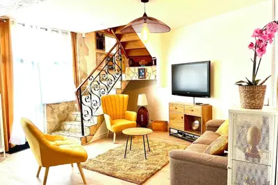 Image de Caporizon-Rug'BnB-gîte au coeur du Périgord déco rugby