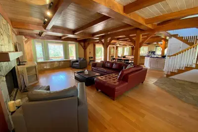 Image de Large cozy mountain retreat outside Yosemite in Mariposa. Very quiet & private.