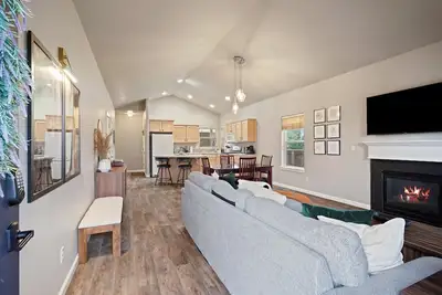 Image de Beaumont - Gorgeous Home! Great Location!