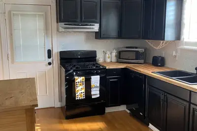 Image de Cottage home 20 mins from Nola French Quarter\n