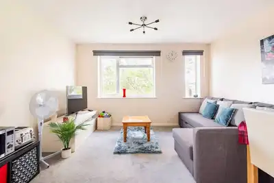 Image de Immaculate 2 - Bedroom House in Milton Keynes