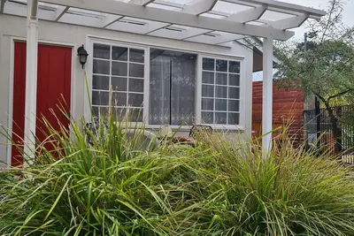 Image de La cachette bushland hideaway in the Adelaide Hills on 13 acres, pool, hot tub.