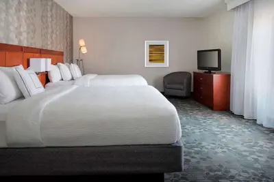 Image de Comfort and Relaxation! 3 Relaxing Units, Free Parking, Near Bowen's Wharf