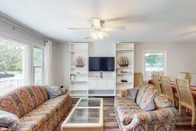 Image de Calloway Drive Retreat | House in Shady Side