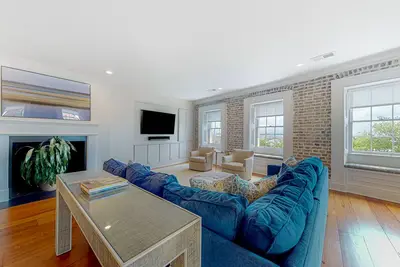 Image de Rainbow Row Pied-À-Terre Condo in Charleston