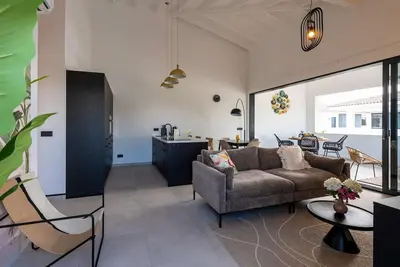 Image de Tropical Penthouse - Pool side apartment
