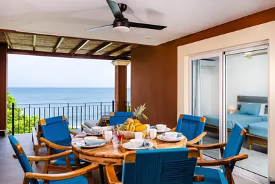 Image de Newly Renovated, Beachfront, 3 bed Condo on Exclusive Langosta Beach!