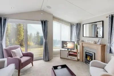 Image de Lodge avec bain à remous 2
