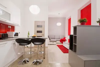 Image de Explore city from this amazing design 1bdrm home, best price, great location!