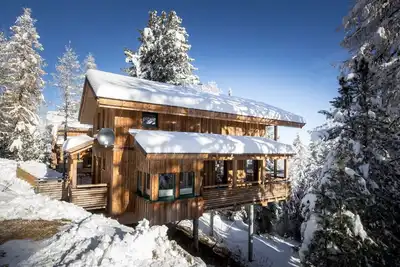 Image de Chalet # 11 with Ir-sauna & indoor whirlpool