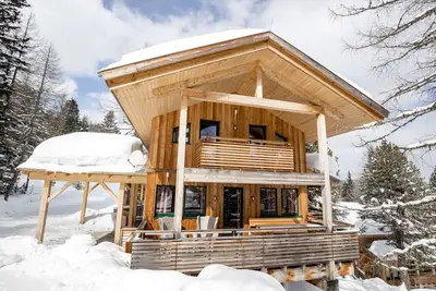 Image de Chalet #13 with Ir-sauna and indoor whirlpool