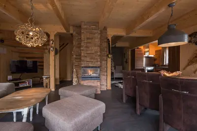 Image de Chalet #16 with Ir-sauna and indoor whirlpool