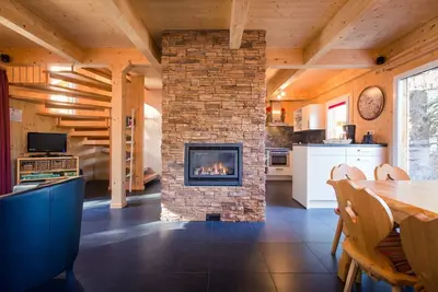 Image de Chalet # 25 with sauna and indoor whirlpool