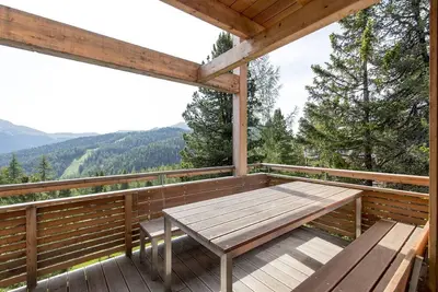 Image de Chalet #45 with Ir-sauna and indoor whirlpool