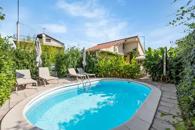 Image de Belle maison de 2 chambres à Brodarica