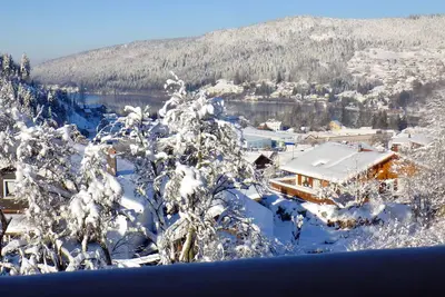 Image de Chalet la Marteline situé entre le lac de Gerardmer et les pistes de ski