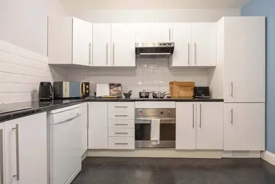 Image de Sleeps 9 Canal Street Apartment by City SuperHost