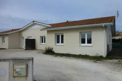 Image de Maison dans un quartier calme à Biscarrosse location du samedi au samedi