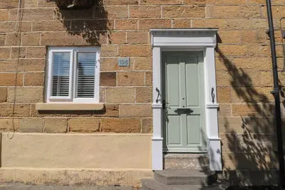 Image de 106 Westgate, pet friendly, with open fire in Guisborough