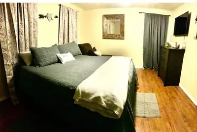 Image de 3/2, ultrafast WiFi/wash/dry, Keurig, petfriendly\n