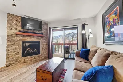 Image de Incredible view of Peak One, Pool, Hot tub, Parking, 2f