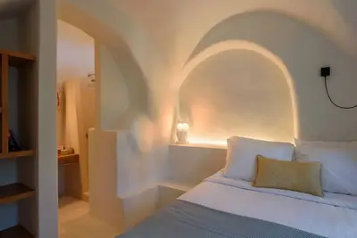 Luxury Santorini Villa | Potamos Luxury House | 2 Bedrooms | Private Pool & Serene Location | Episkopi