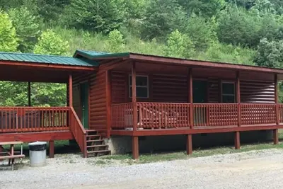 Image de Pappy's Coal Miner's Cabin