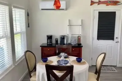 Image de Cranes Landing. \n