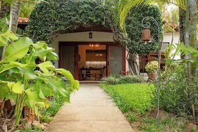 Image de Rancho Santana. Charming garden Casita V-14 surrounded by tropical gardens.