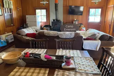 Image de Rustic 2 Bedroom Cabin