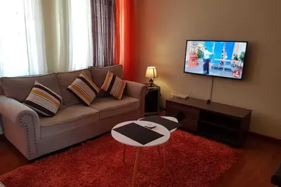 Image de Serenity at it's best, with all the amenities in the city under the sun.