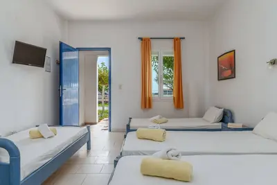 Image de Maison de vacances '7 Perasma Kypri Beach' avec terrasse privée, Wi-Fi et climatisation