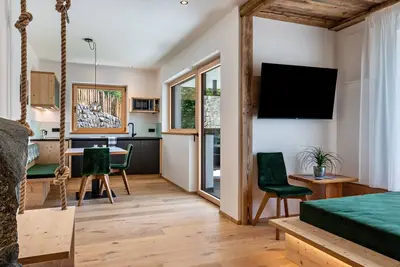 Image de Appartement de vacances \"Chalet Kasch Glück\" avec vue sur montagne, terrasse privée et Wi-Fi