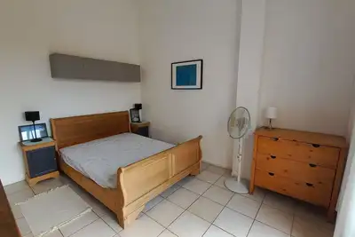 Image de Les voiles de la gavine - Duplex sur le port à Hyères