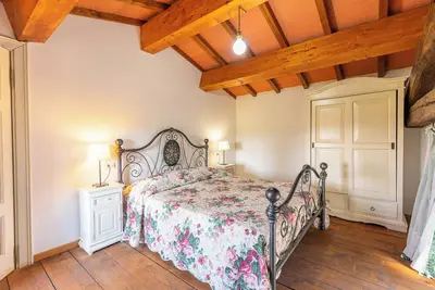 Image de Ferme 'Prugnolo' avec piscine partagée, Wi-Fi et climatisation