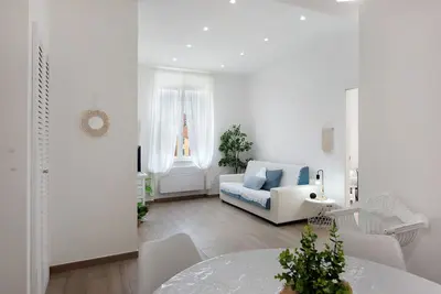 Image de Appartement 'Rosa Corallo Deluxe- Centro Storico' avec Wi-Fi et climatisation
