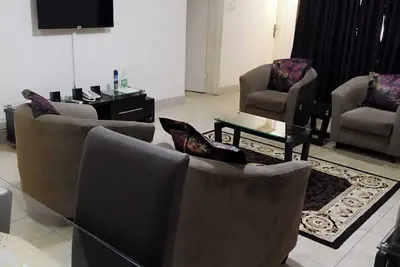 Image de A 2-minute drive from the Spar market. \nFriendly and calm environment