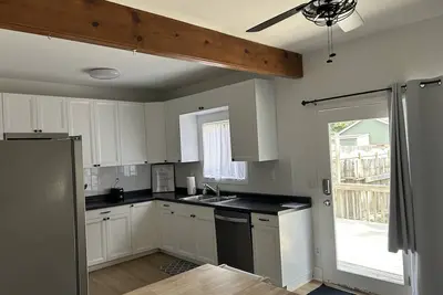 Image de Trendy West Des Moines Bungalow