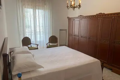 Image de Vacation home 5 minutes from the city center with veranda and indoor parking space