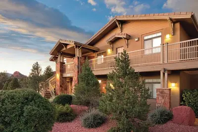 Image de 2 Bedroom Deluxe Condo w/ Full Kitchen in Sedona! !