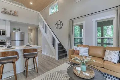 Image de Luxe Nest at The Retreat at Sunset Bluff