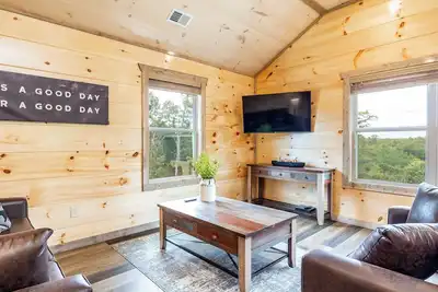 Image de New Cabin, Game Room, View