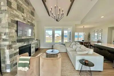 Image de Modern Farmhouse - 4 Bd 3 Bth