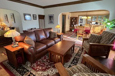 Image de Craftsman Gem near Convention Center, Tacoma Dome & Transit to Seattle World Cup